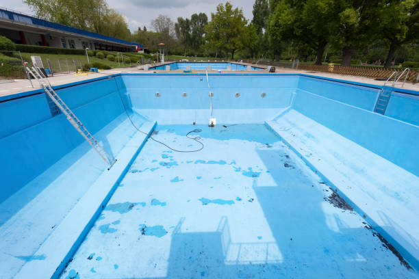 Best 24/7 water damage repair  in Follansbee, WV